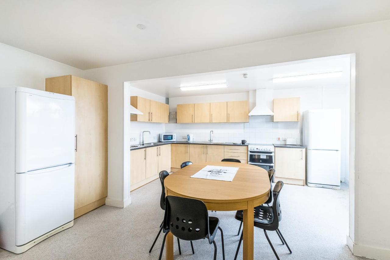 En Suite Rooms, Gillingham - Sk Экстерьер фото